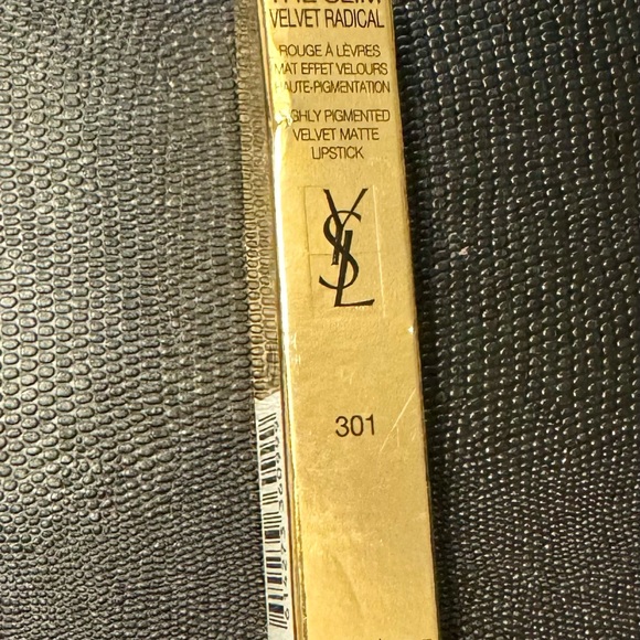 🆕 YSL The Slim Velvet Radical 301 Nude Tension matte lipstick / NIB - Picture 8 of 9